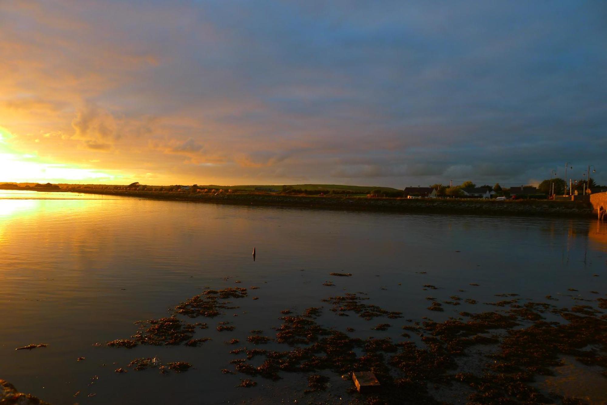 Keanes Of Curraheen, Bar, Restaurant & Accommodation Tralee Dış mekan fotoğraf