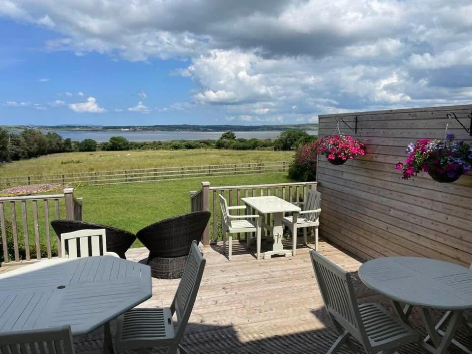 Keanes Of Curraheen, Bar, Restaurant & Accommodation Tralee Dış mekan fotoğraf