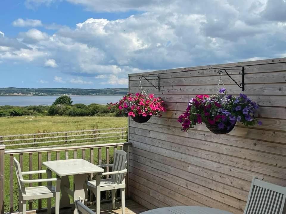 Keanes Of Curraheen, Bar, Restaurant & Accommodation Tralee Dış mekan fotoğraf